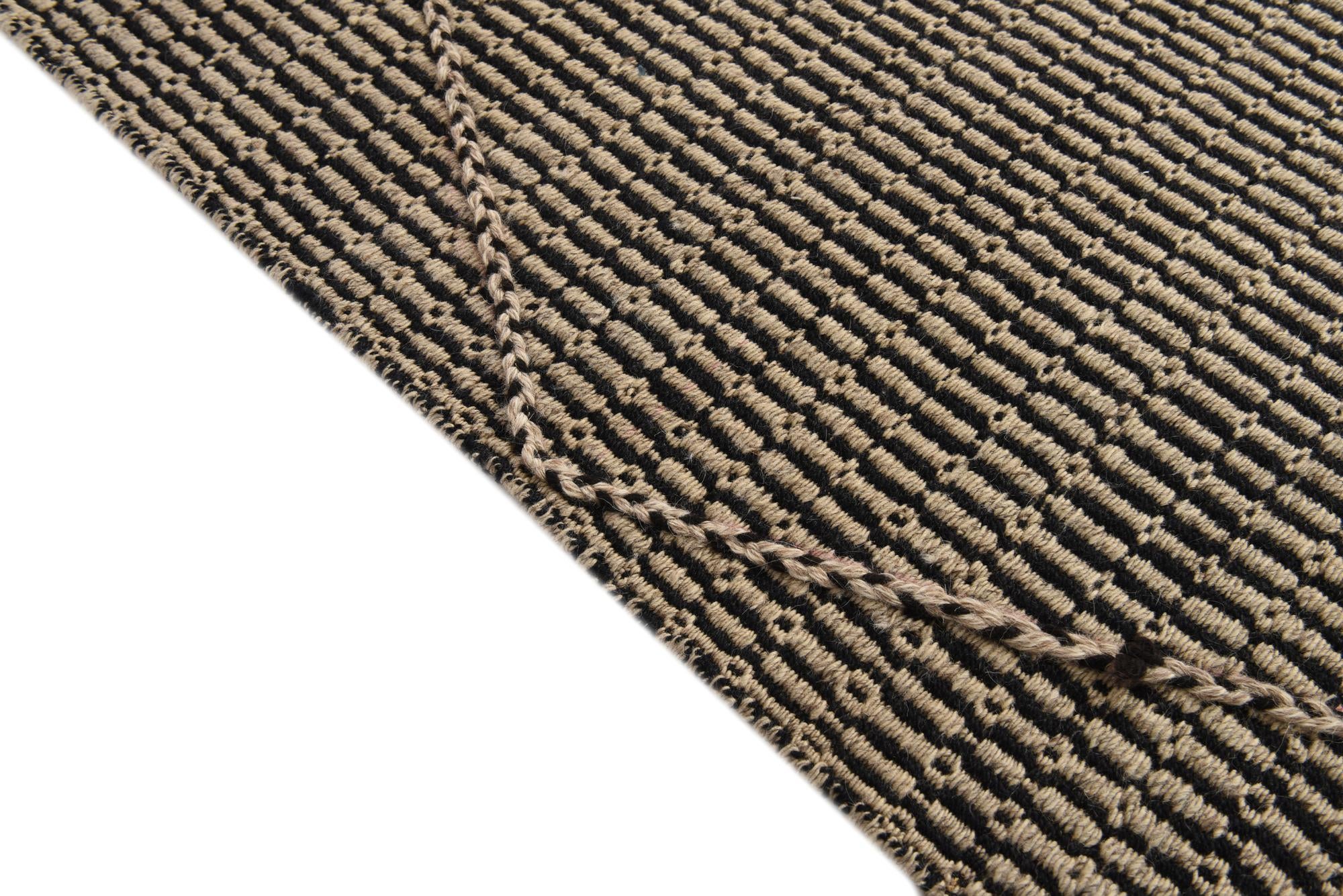 9' 8 x 14' Hand Knotted Darya Wool Rug