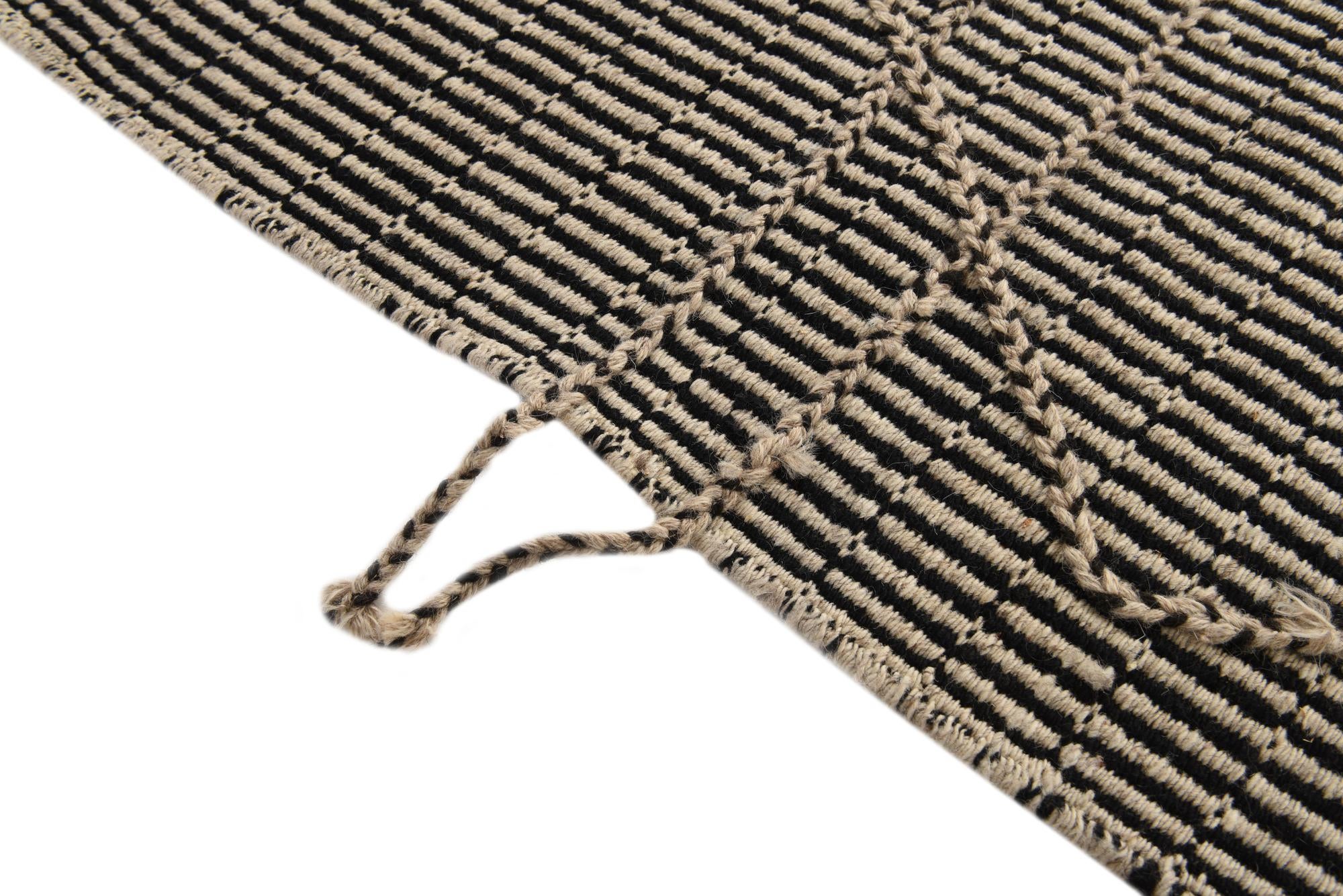 9' 9 x 14' Hand Knotted Darya Wool Rug