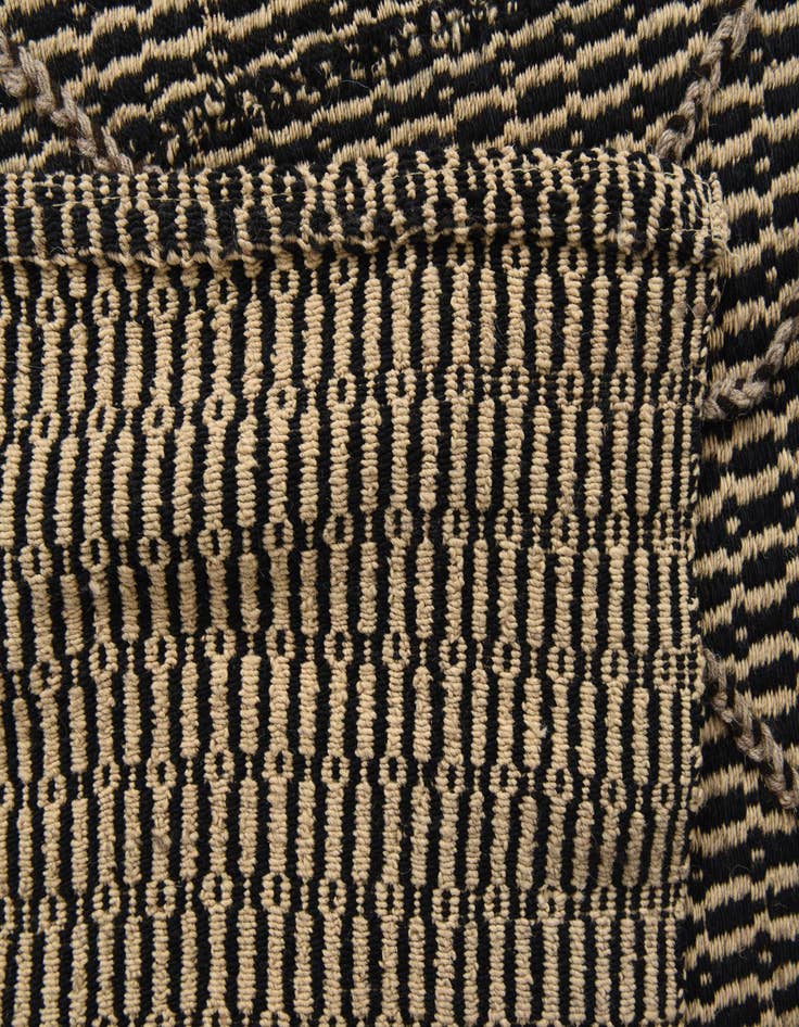 Detail image of 7' 9 x 9' 9  Hand Knotted Darya Wool Rug