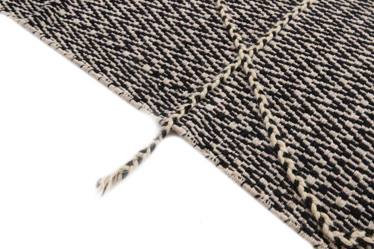 Detail image of 8' 10 x 11' 2 Hand Knotted Darya Wool Rug
