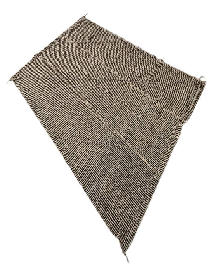 Detail image of 5' 9 x 9' 2  Hand Knotted Darya Wool Rug