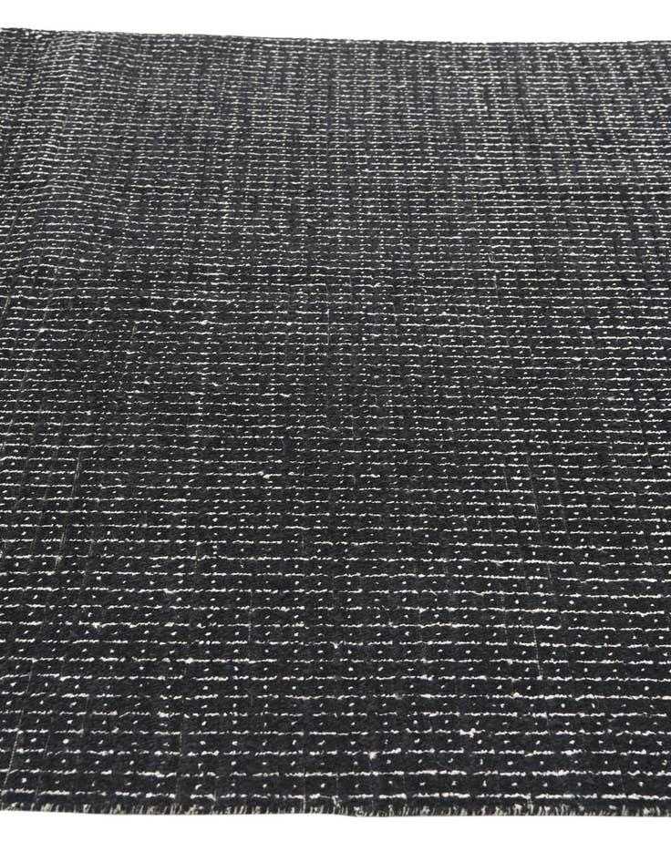 Detail image of 5' 5 x 8' Hand Knotted Darya Wool Rug