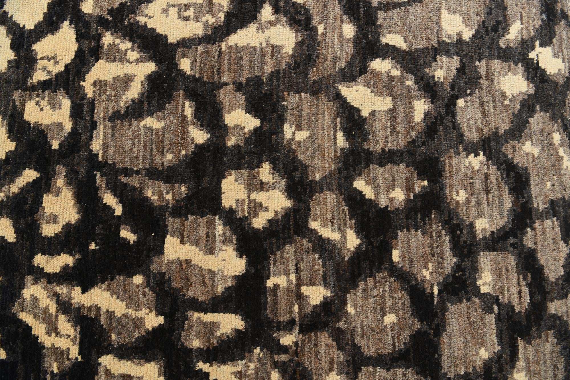 5' x 7' 4 Hand Knotted Darya Wool Rug