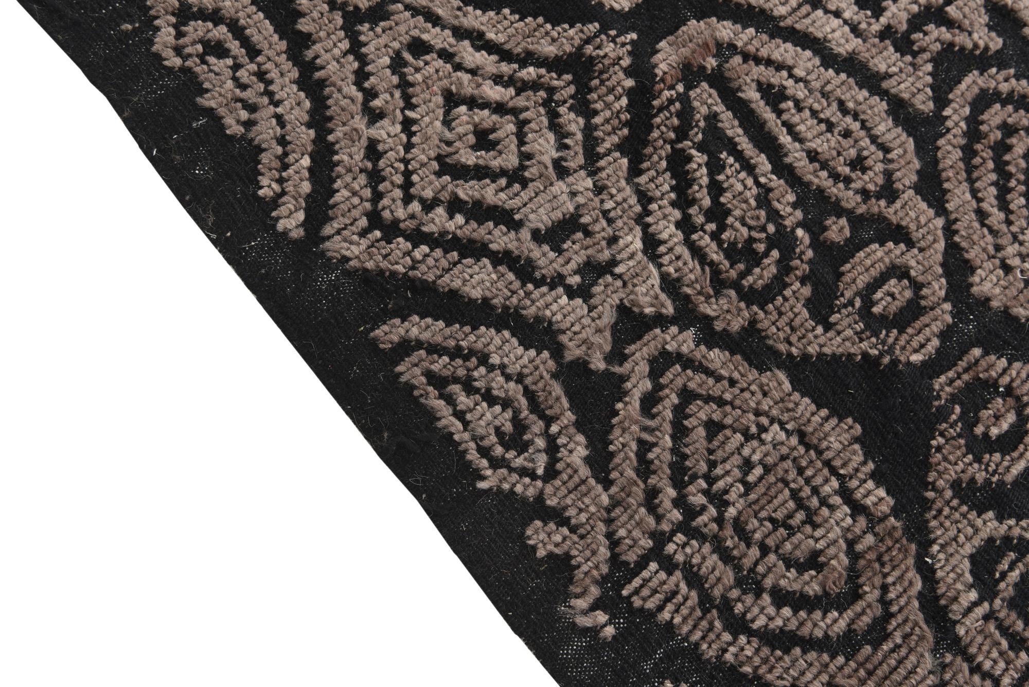 8' x 10' Hand Knotted Darya Wool Rug