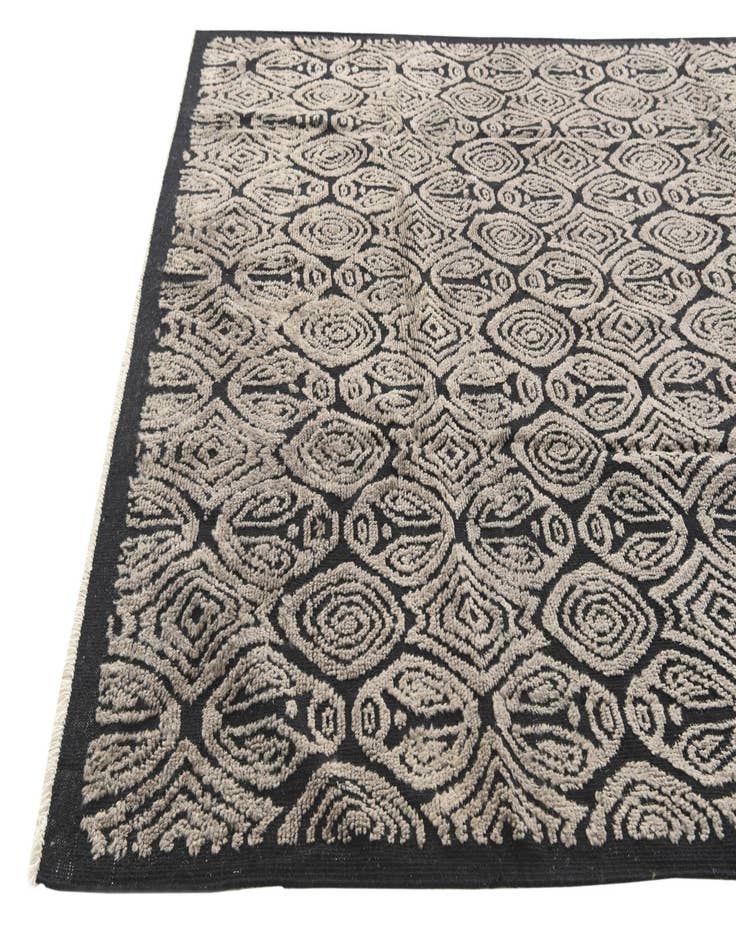 Detail image of 8' 1 x 10' 2  Hand Knotted Darya Wool Rug