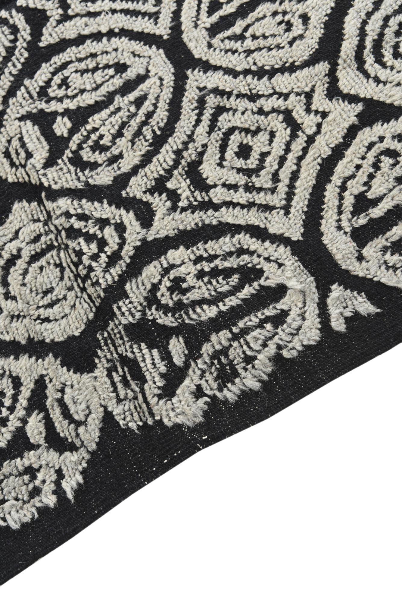 8' 5 x 9' 6 Hand Knotted Darya Wool Rug