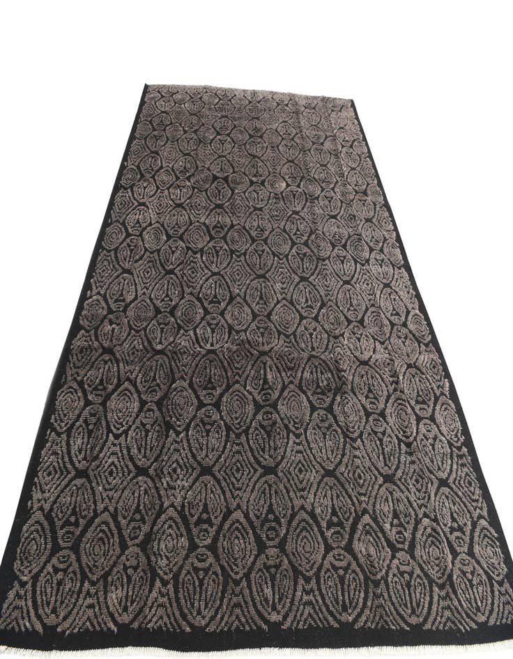 Detail image of 8' 10 x 12' 4  Hand Knotted Darya Wool Rug