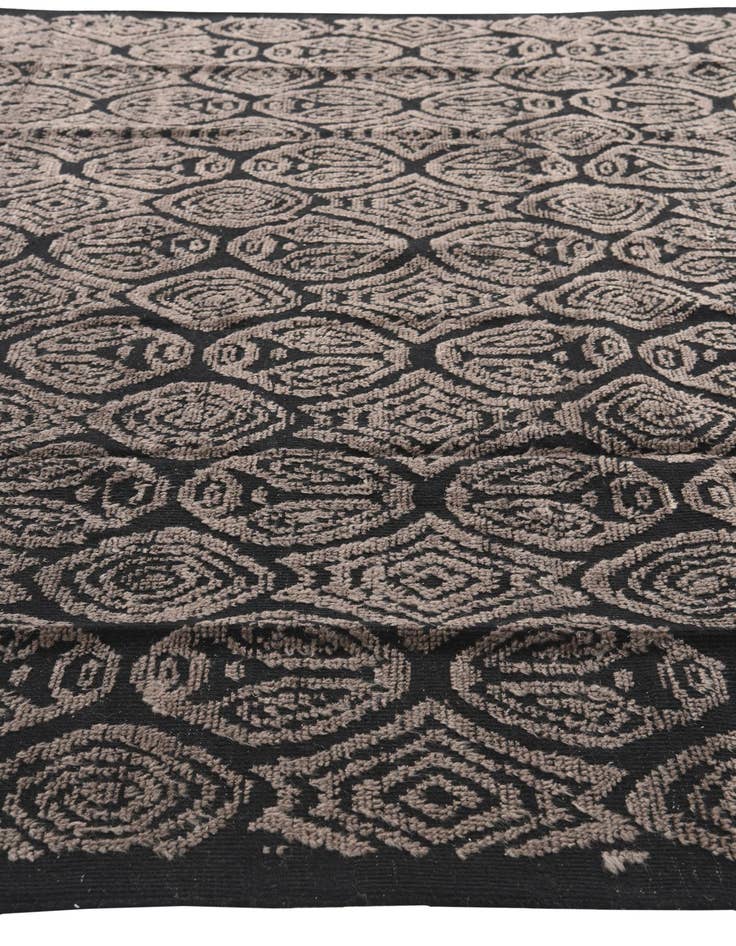 Detail image of 8' 10 x 12' 4  Hand Knotted Darya Wool Rug