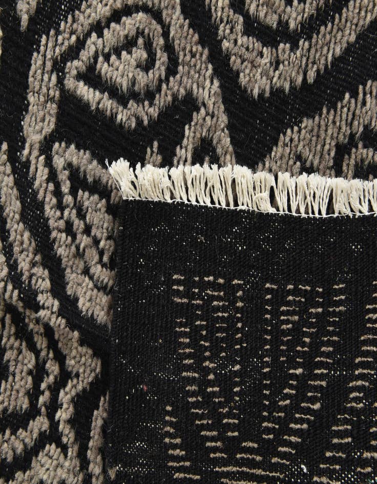 Detail image of 9' x 12' 2  Hand Knotted Darya Wool Rug