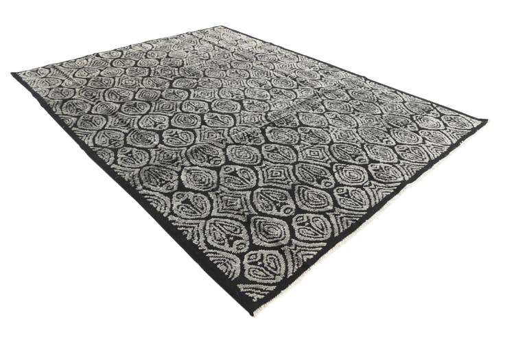 Detail image of 8' 2 x 10' 7 Hand Knotted Darya Wool Rug