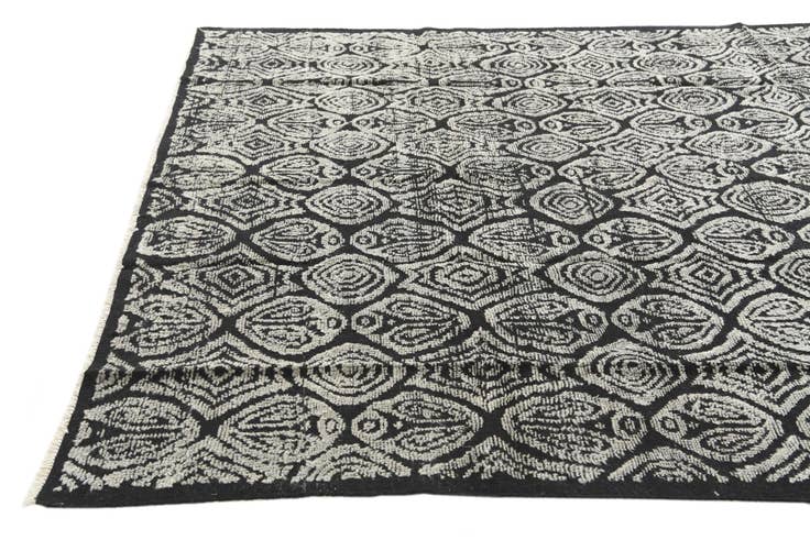 Detail image of 8' 2 x 10' 7 Hand Knotted Darya Wool Rug