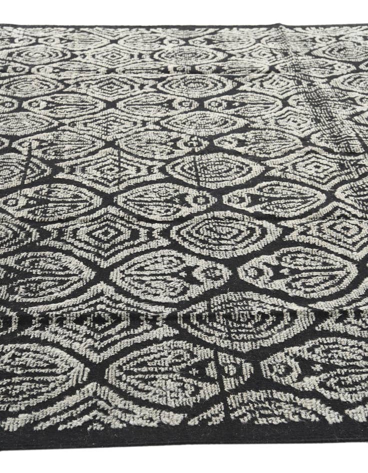 Detail image of 8' 2 x 10' 7  Hand Knotted Darya Wool Rug