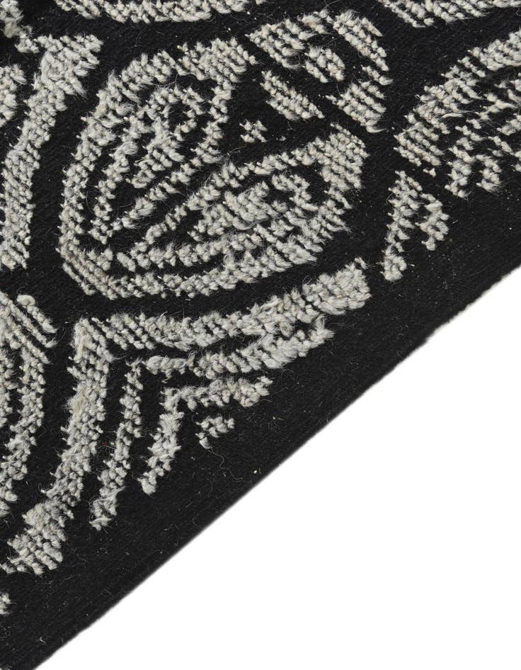 Detail image of 8' 2 x 10' 7  Hand Knotted Darya Wool Rug