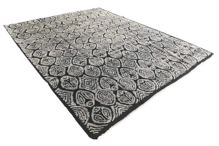 Detail image of 8' 2 x 10' 4 Hand Knotted Darya Wool Rug