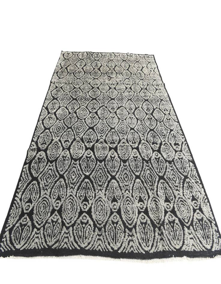 Detail image of 8' 2 x 10' 4  Hand Knotted Darya Wool Rug