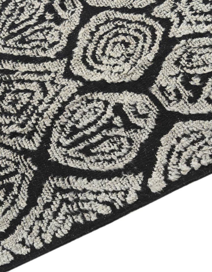 Detail image of 8' 2 x 10' 4  Hand Knotted Darya Wool Rug