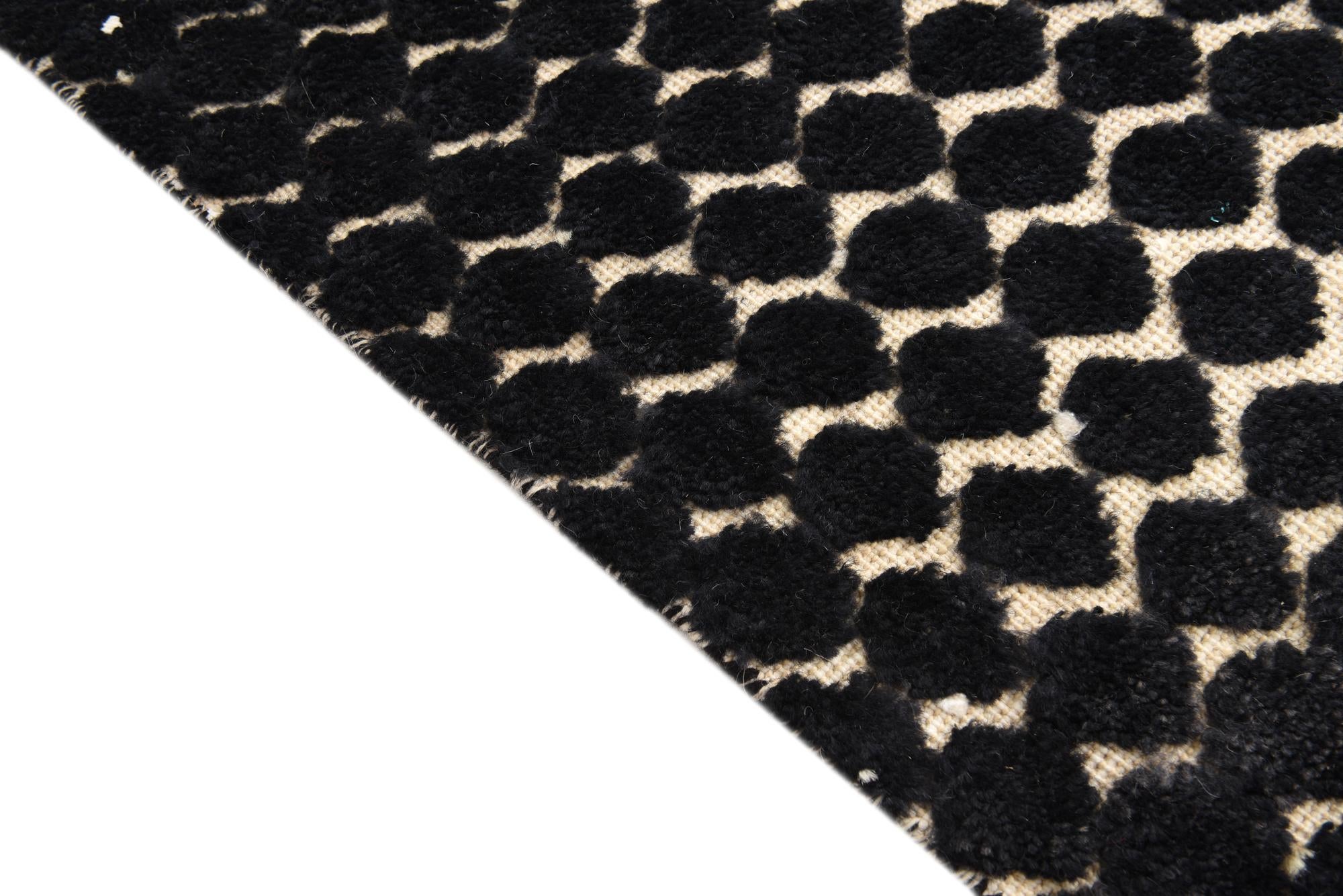 4' 11 x 7' 5 Hand Knotted Darya Wool Rug