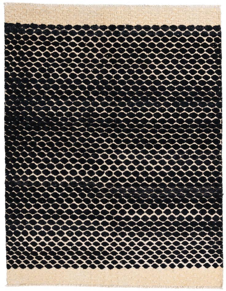 Detail image of 4' 11 x 7' 5 Hand Knotted Darya Wool Rug