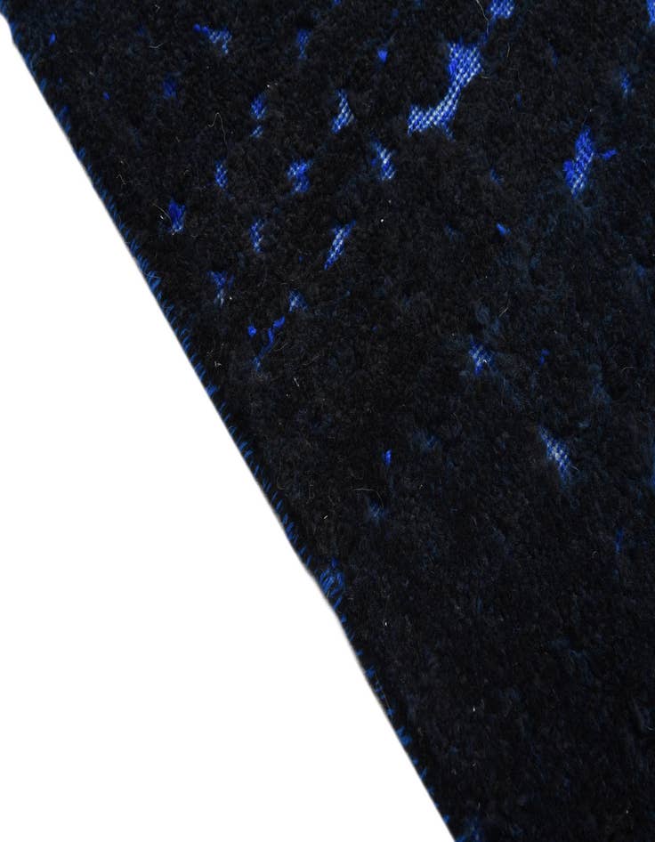 Detail image of 5' 5 x 7' 11  Hand Knotted Darya Wool Rug