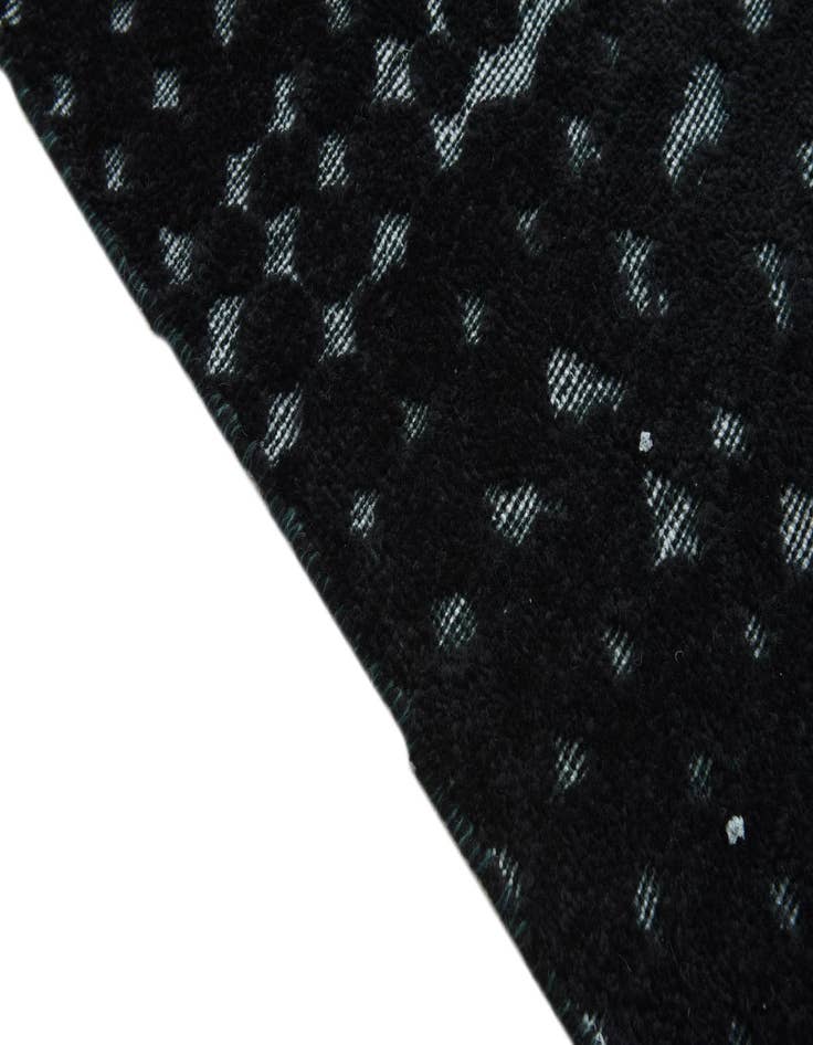 Detail image of 5' 4 x 8'  Hand Knotted Darya Wool Rug