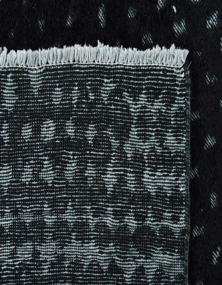 Detail image of 5' 4 x 8'  Hand Knotted Darya Wool Rug