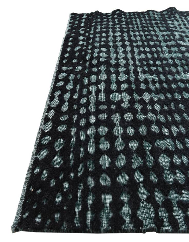 Detail image of 5' 2 x 8' 1  Hand Knotted Darya Wool Rug