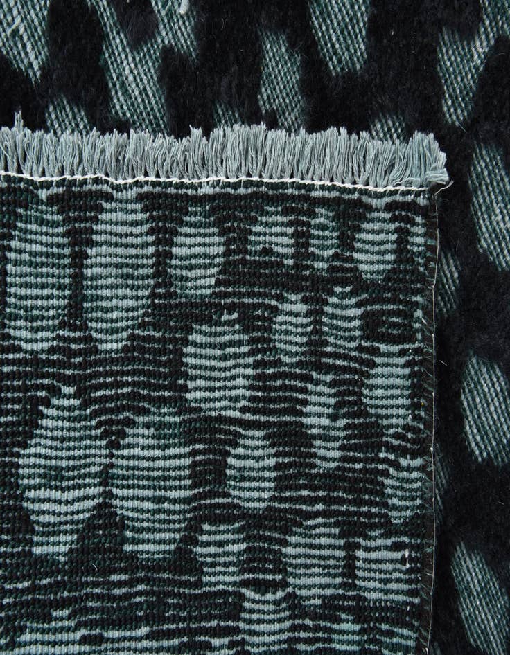 Detail image of 5' 2 x 8' 1  Hand Knotted Darya Wool Rug