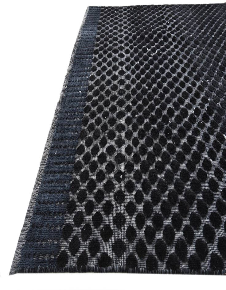 Detail image of 5' 2 x 8' 6  Hand Knotted Darya Wool Rug