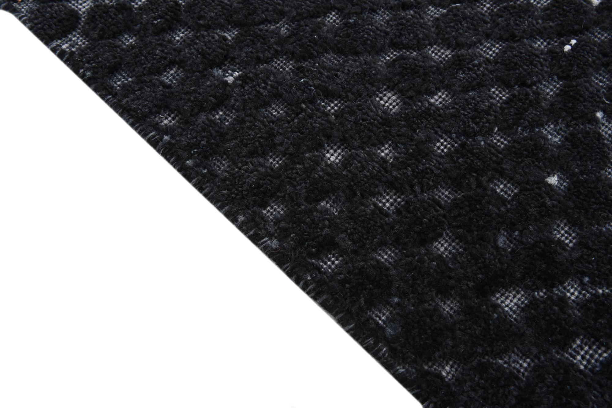 5' 2 x 8' 6 Hand Knotted Darya Wool Rug