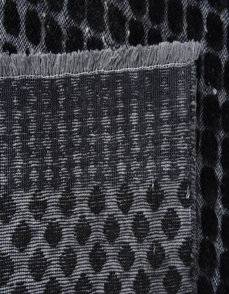 Detail image of 5' 2 x 8' 6  Hand Knotted Darya Wool Rug