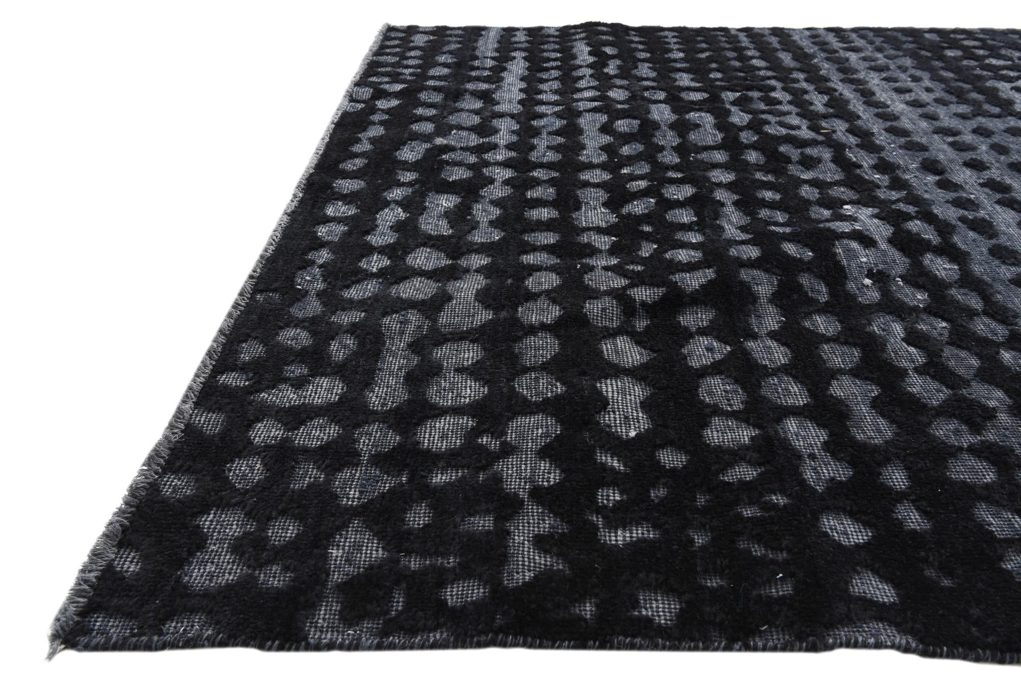5' 2 x 8' 2 Hand Knotted Darya Wool Rug