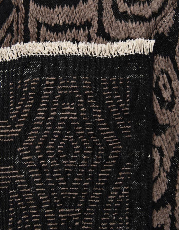 Detail image of 8' x 10' Hand Knotted Darya Wool Rug