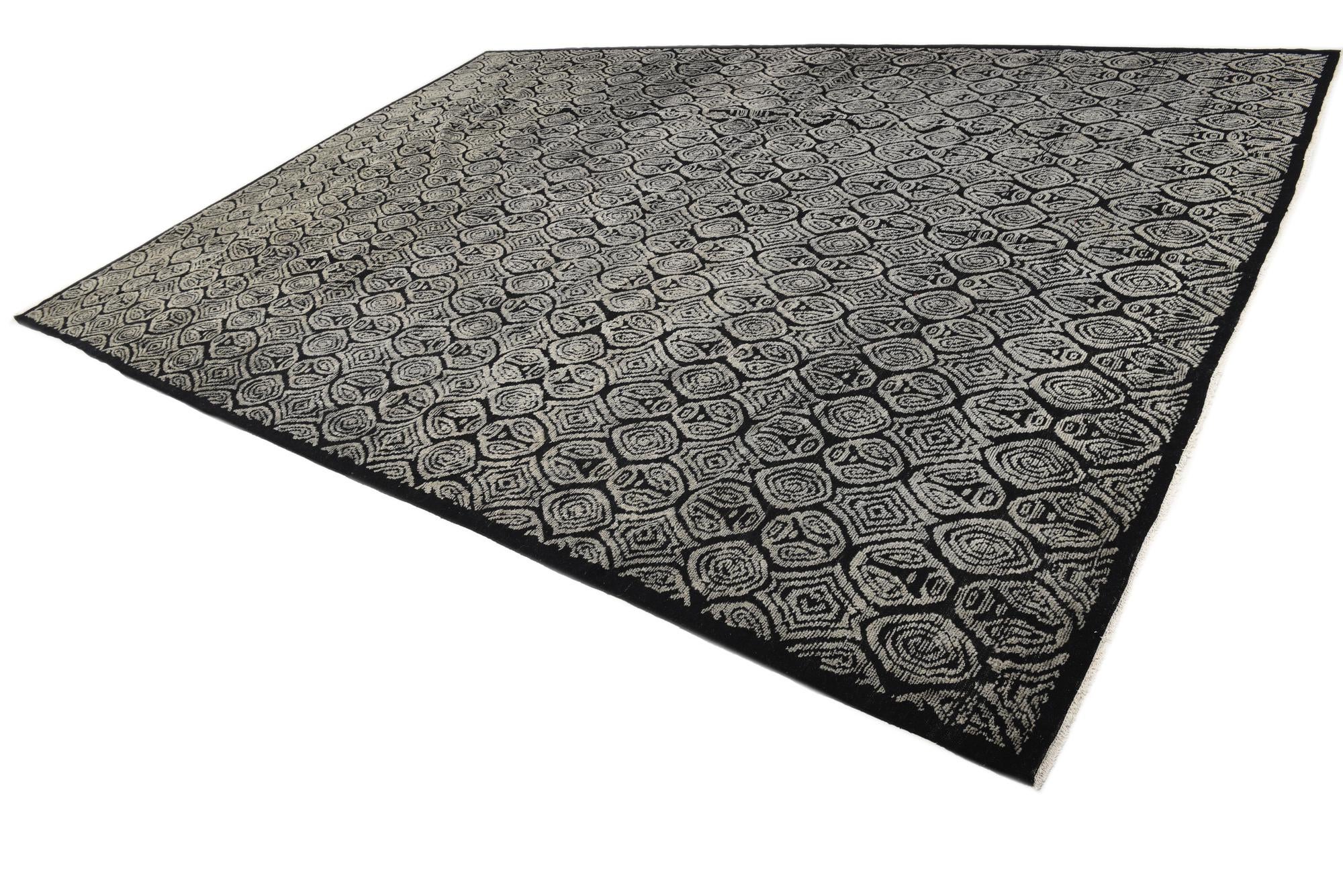 13' 11 x 20' 11 Hand Knotted Darya Wool Rug