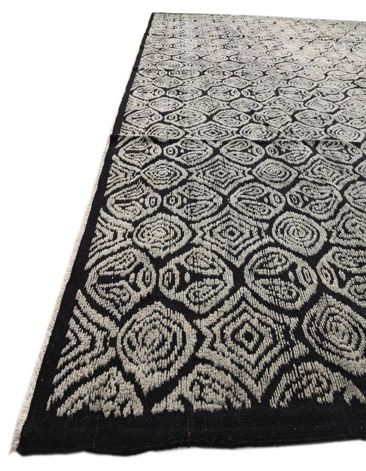 Detail image of 13' 11 x 20' 11  Hand Knotted Darya Wool Rug