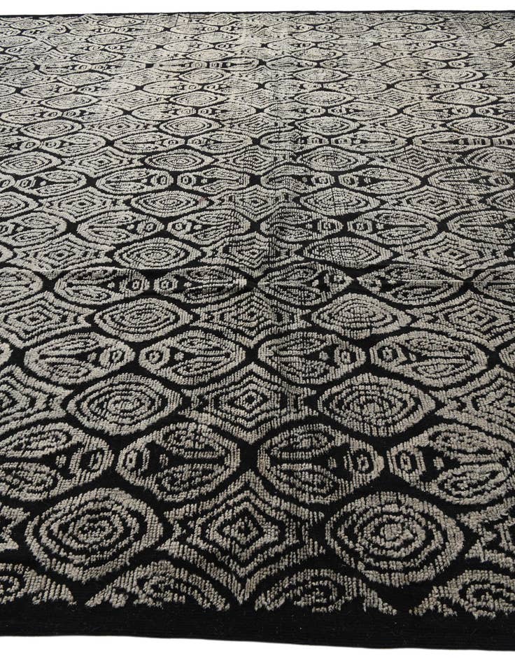 Detail image of 13' 11 x 20' 11  Hand Knotted Darya Wool Rug