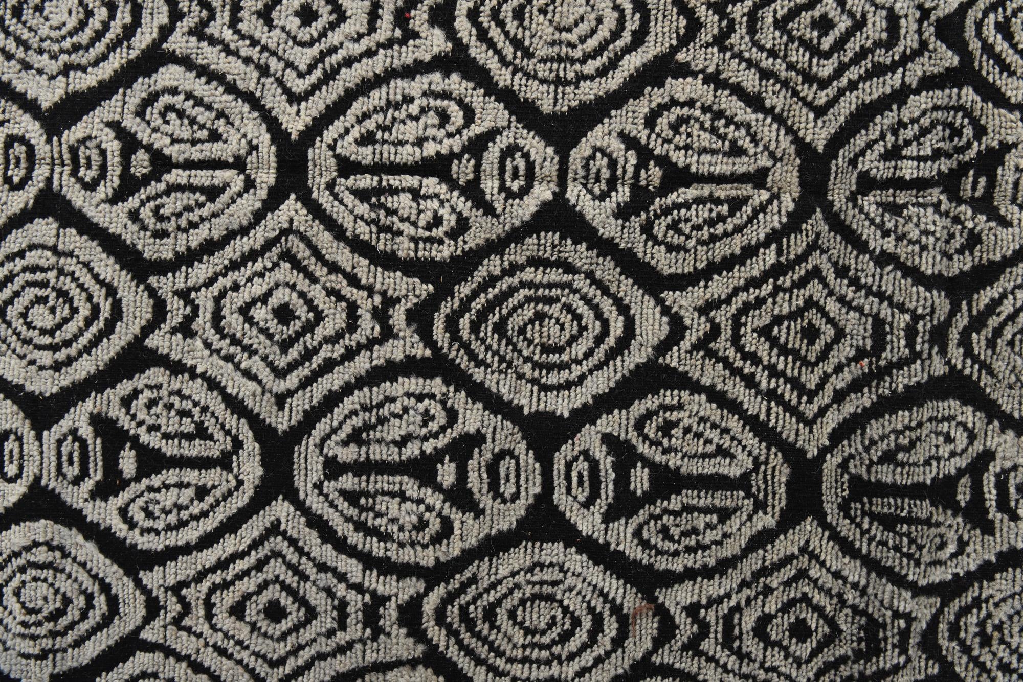 13' 11 x 20' 11 Hand Knotted Darya Wool Rug