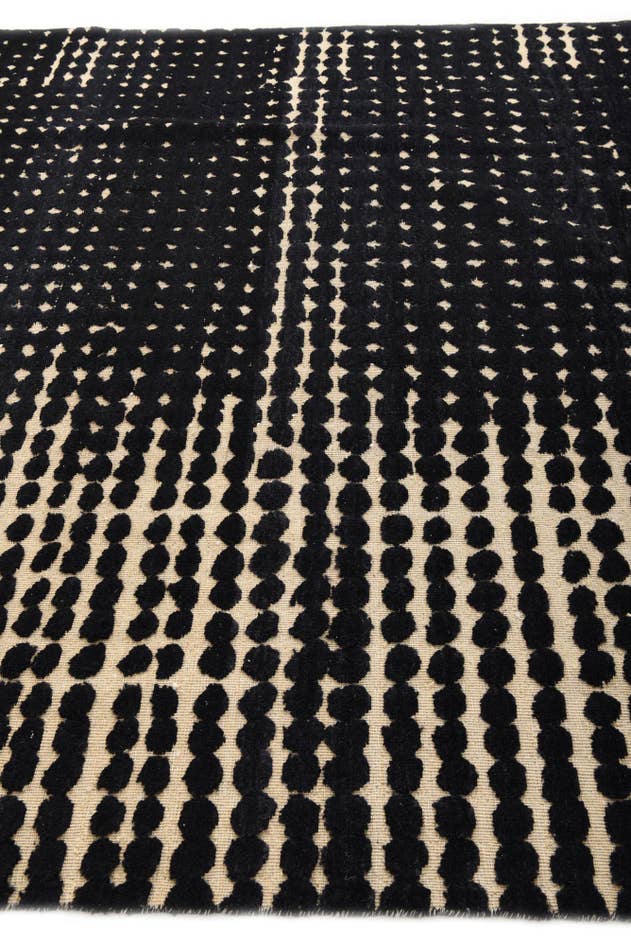 Detail image of 7' 11 x 10' 5 Hand Knotted Darya Wool Rug