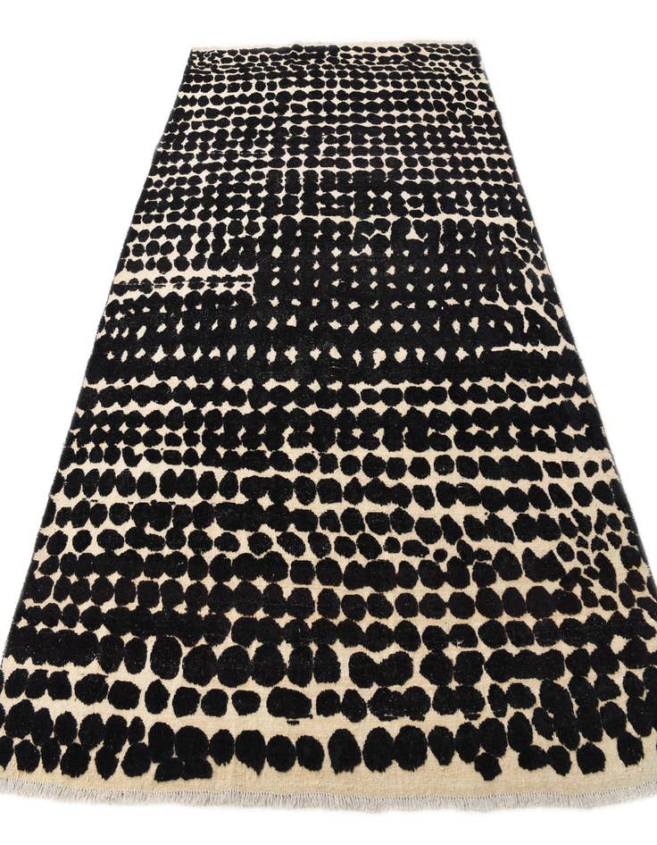 Detail image of 7' 10 x 10' 9 Hand Knotted Darya Wool Rug