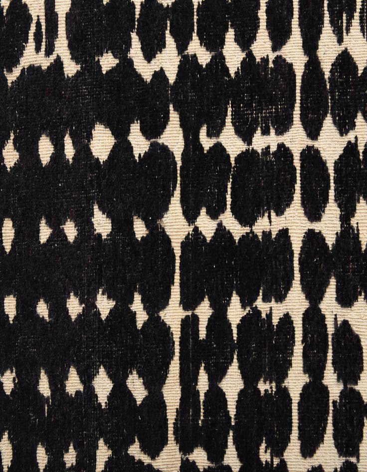 Detail image of 7' 10 x 10' 9 Hand Knotted Darya Wool Rug