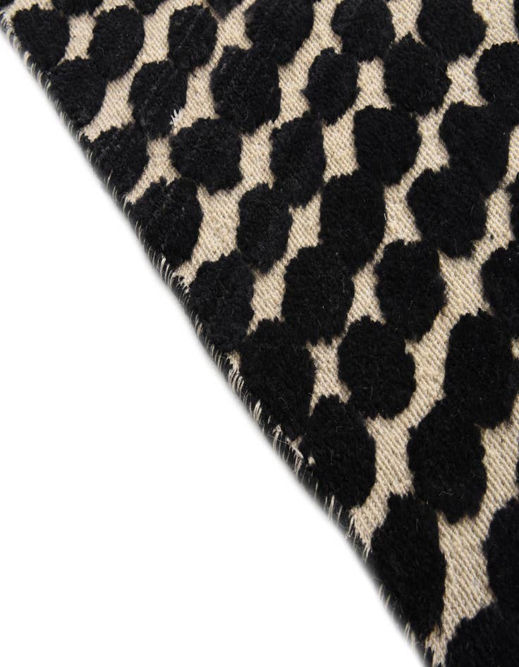 Detail image of 8' 10 x 12'  Hand Knotted Darya Wool Rug