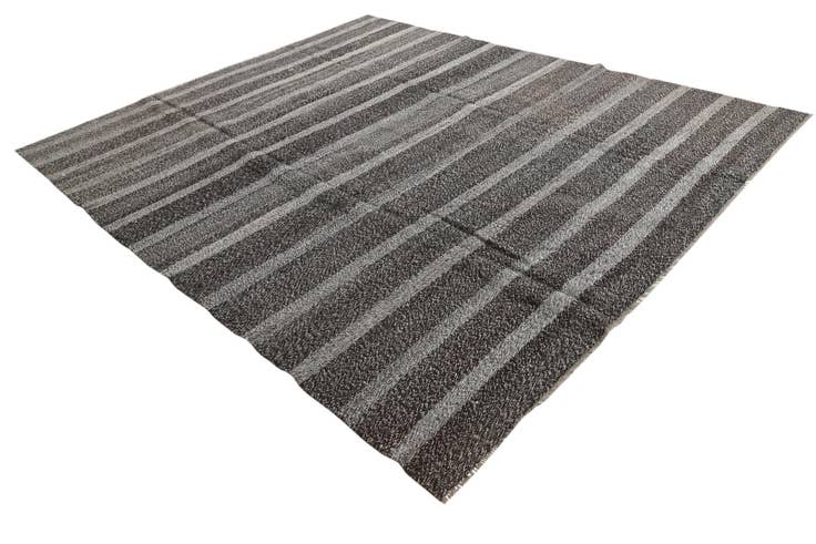 Detail image of 9' 9 x 11' 3 Hand Woven Darya Wool Rug