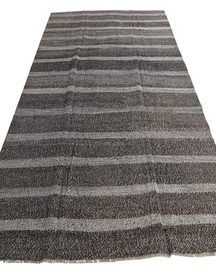 Detail image of 9' 9 x 11' 3  Hand Woven Darya Wool Rug