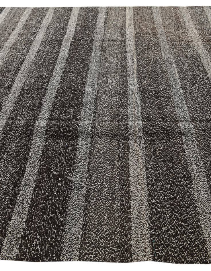 Detail image of 9' 9 x 11' 3  Hand Woven Darya Wool Rug