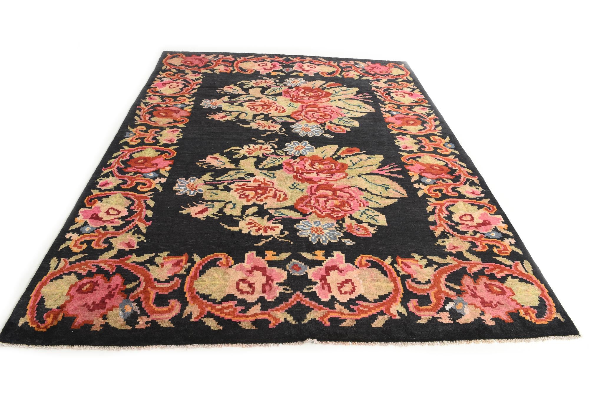 8' x 10' 3 Hand Knotted Darya Rug