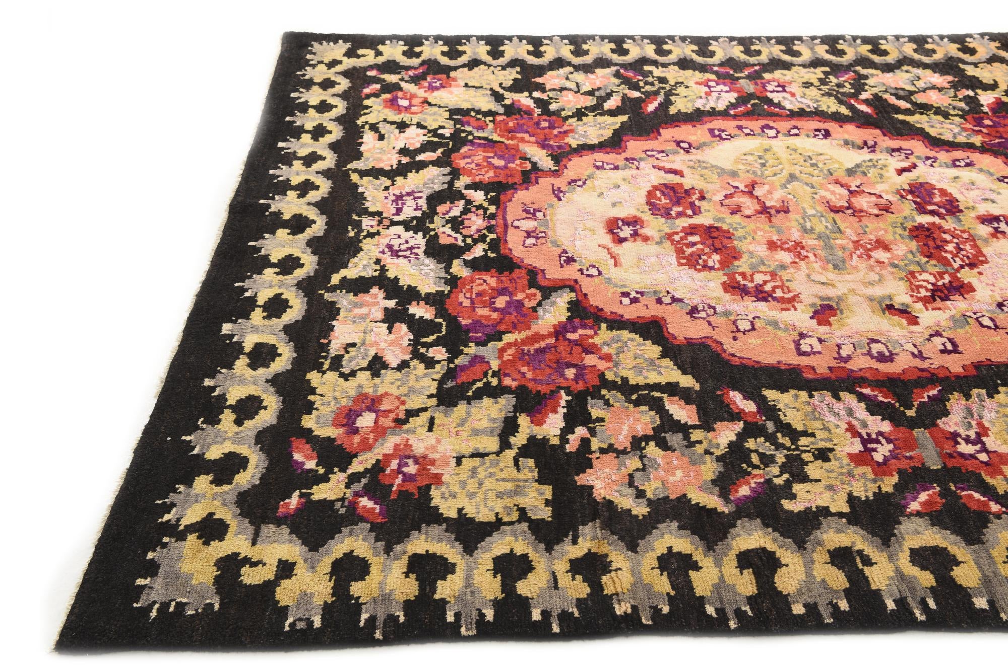 8' x 9' 9 Hand Knotted Darya Rug