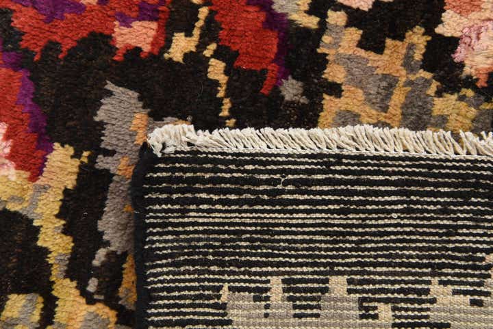 8' x 9' 9 Hand Knotted Darya Rug