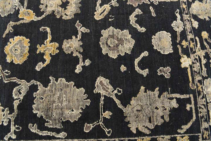 7' 10 x 10' Hand Knotted Darya Wool Rug