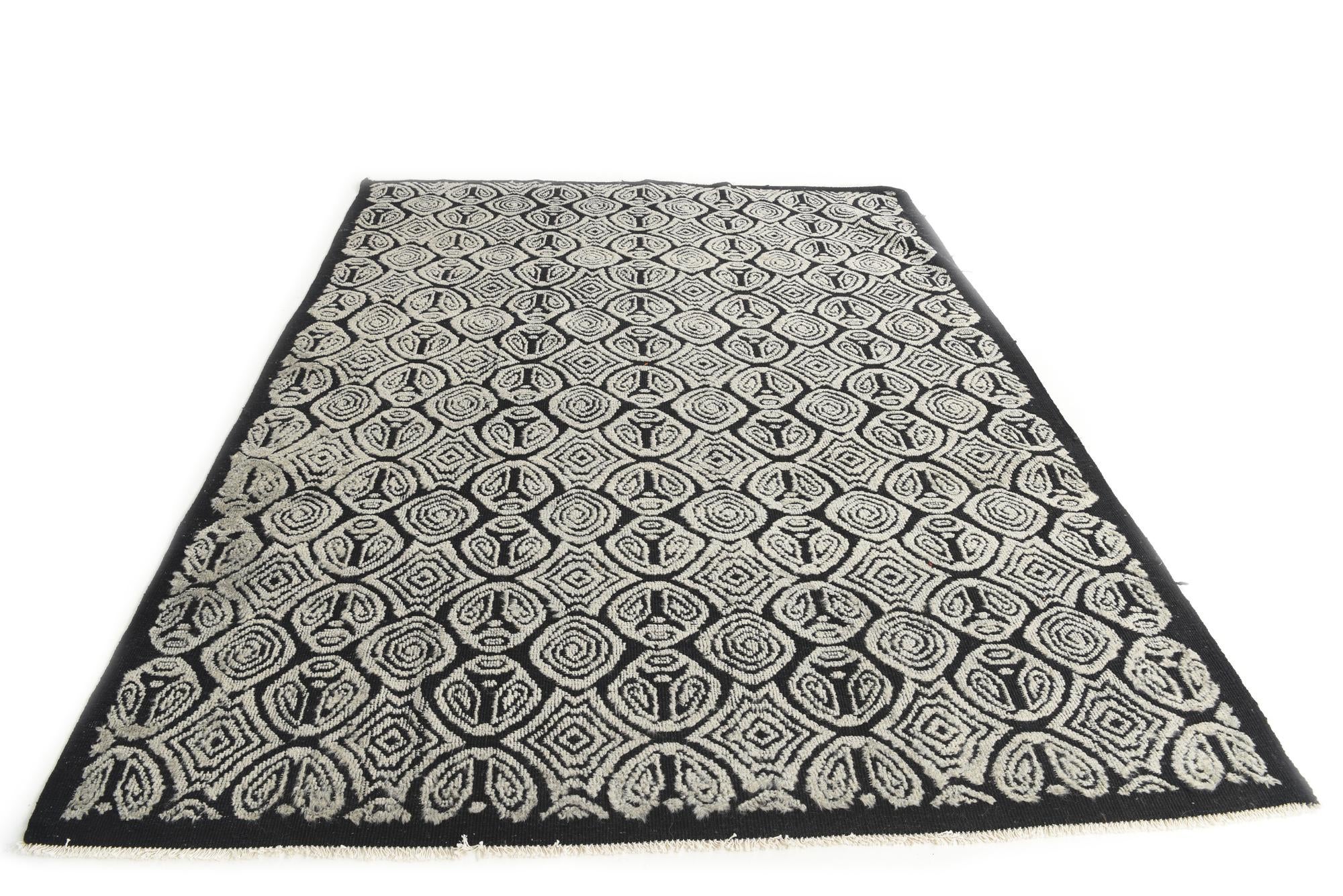 8' 1 x 10' 4 Hand Knotted Darya Wool Rug