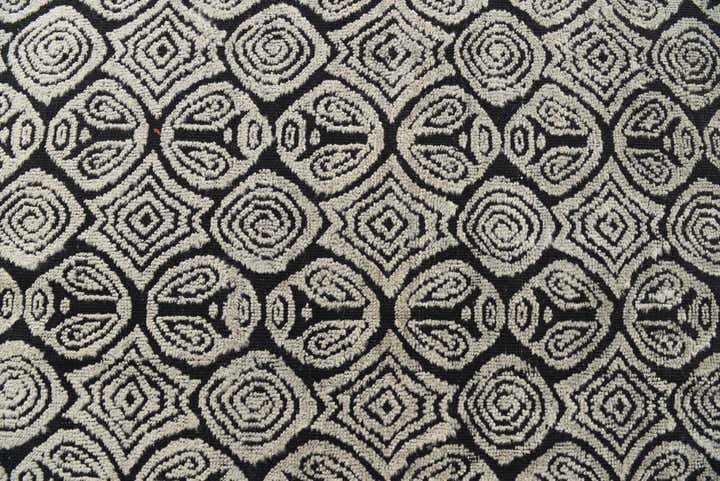 8' 1 x 10' 4 Hand Knotted Darya Wool Rug