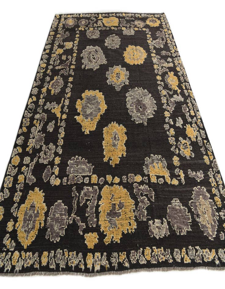 Detail image of 8' 1 x 10' 1 Hand Knotted Darya Wool Rug